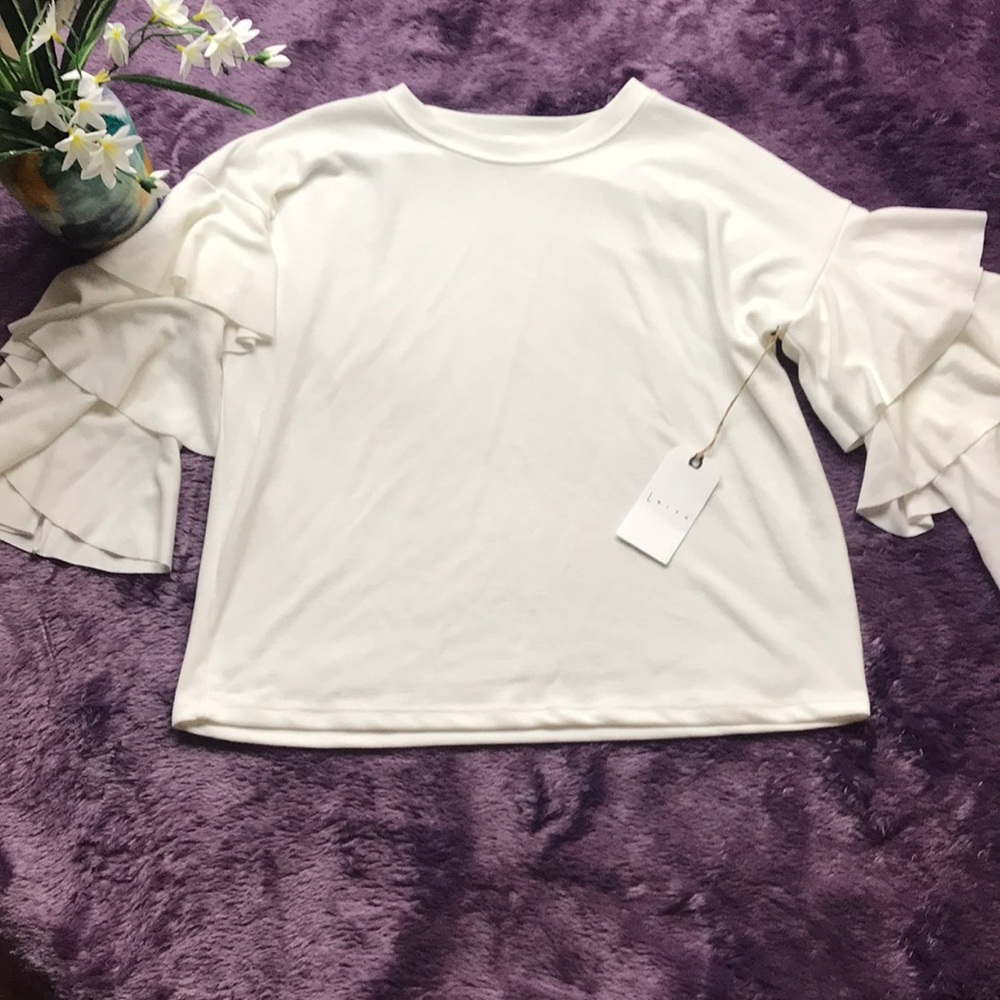 Cool Leith sweater/blouse ❤️